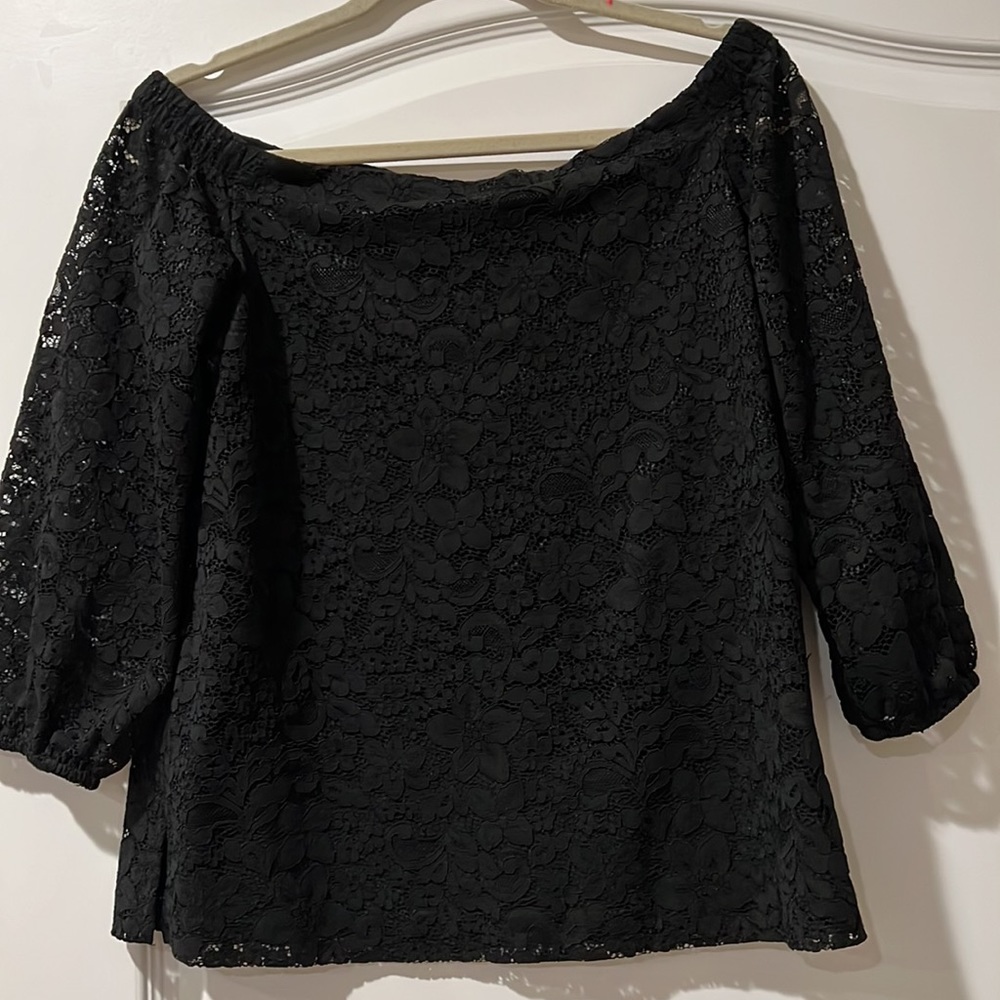 ANN TAYLOR OFF THE SHOULDER BLACK LACE TOP